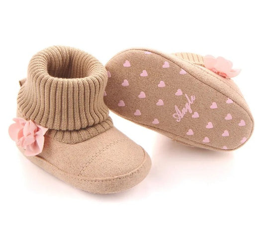 Blossom in Style: Baby Boots with Soft Soles and Charming Flowers