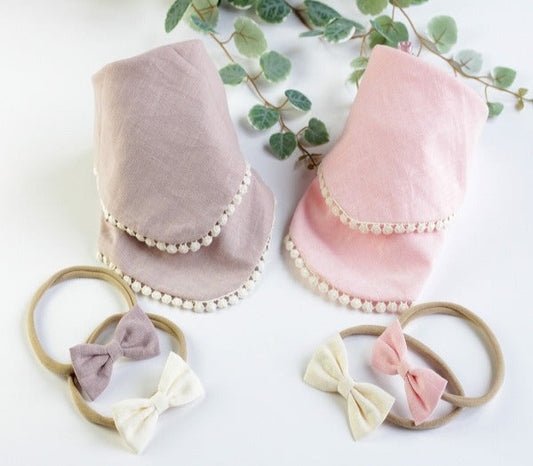 Chic and Practical: Baby Cloth Bibs Set with 2 Headbands for Stylish Mess-Free Meals!